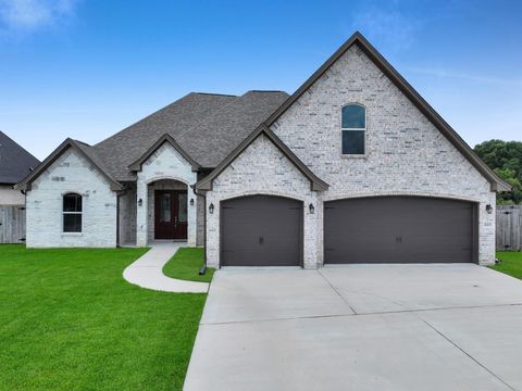 Photo of 6165 Carrie Lane, Beaumont, TX 77713 (MLS # 38062661)