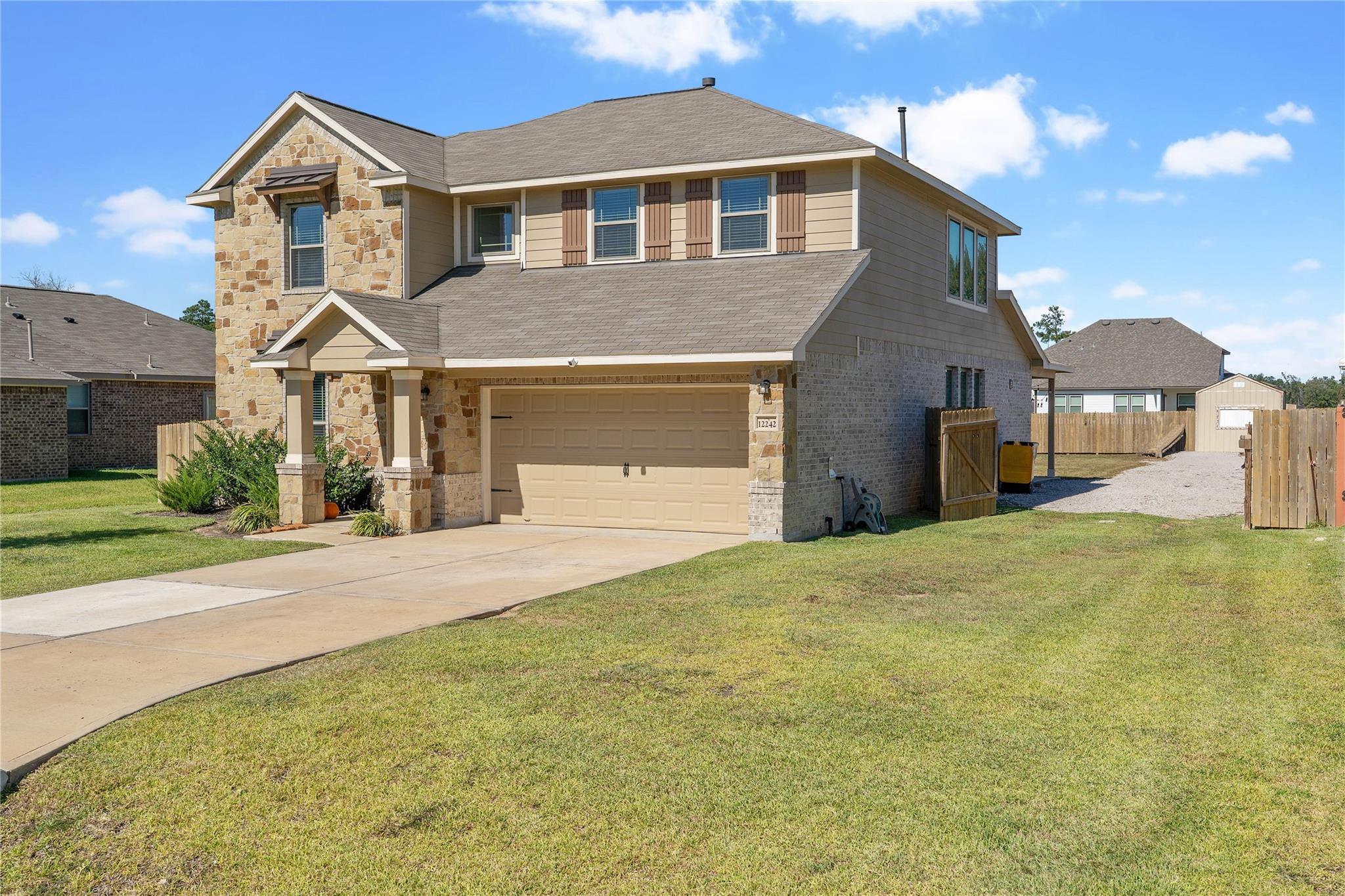 12242 N Chestnut Hills Drive