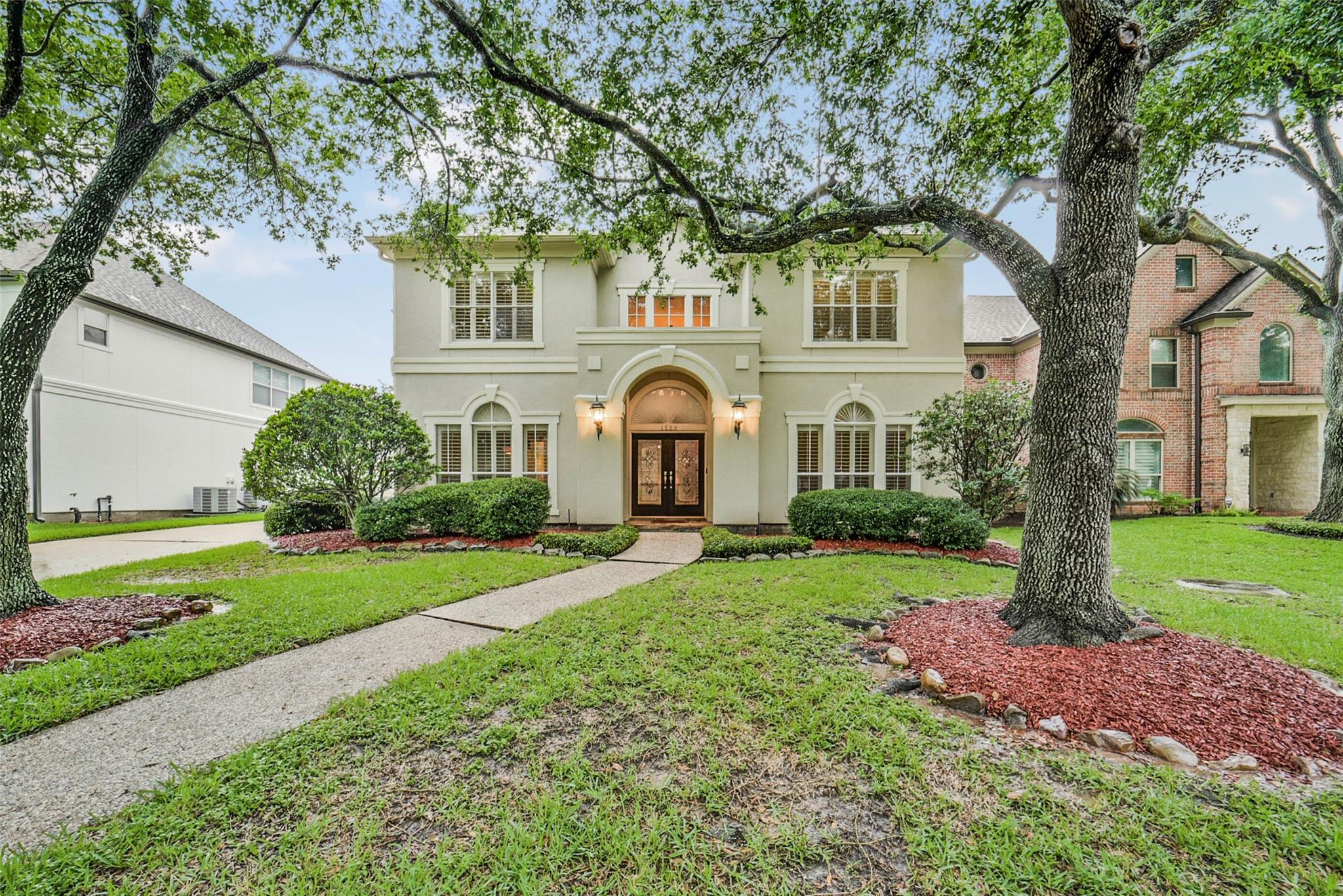 1523 Ashbury Park Drive