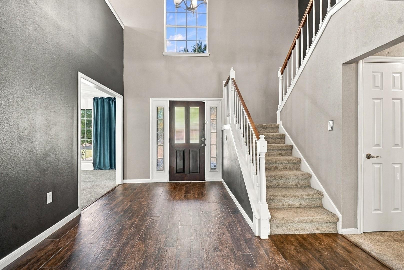 4001 Hazelwood Drive