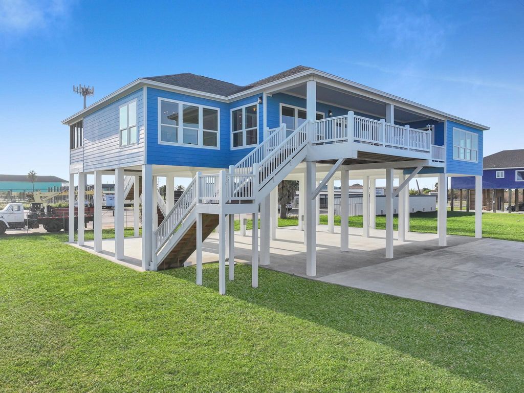 Photo of 979 Oneal Road, Crystal Beach, TX 77650 (MLS # 48368107)