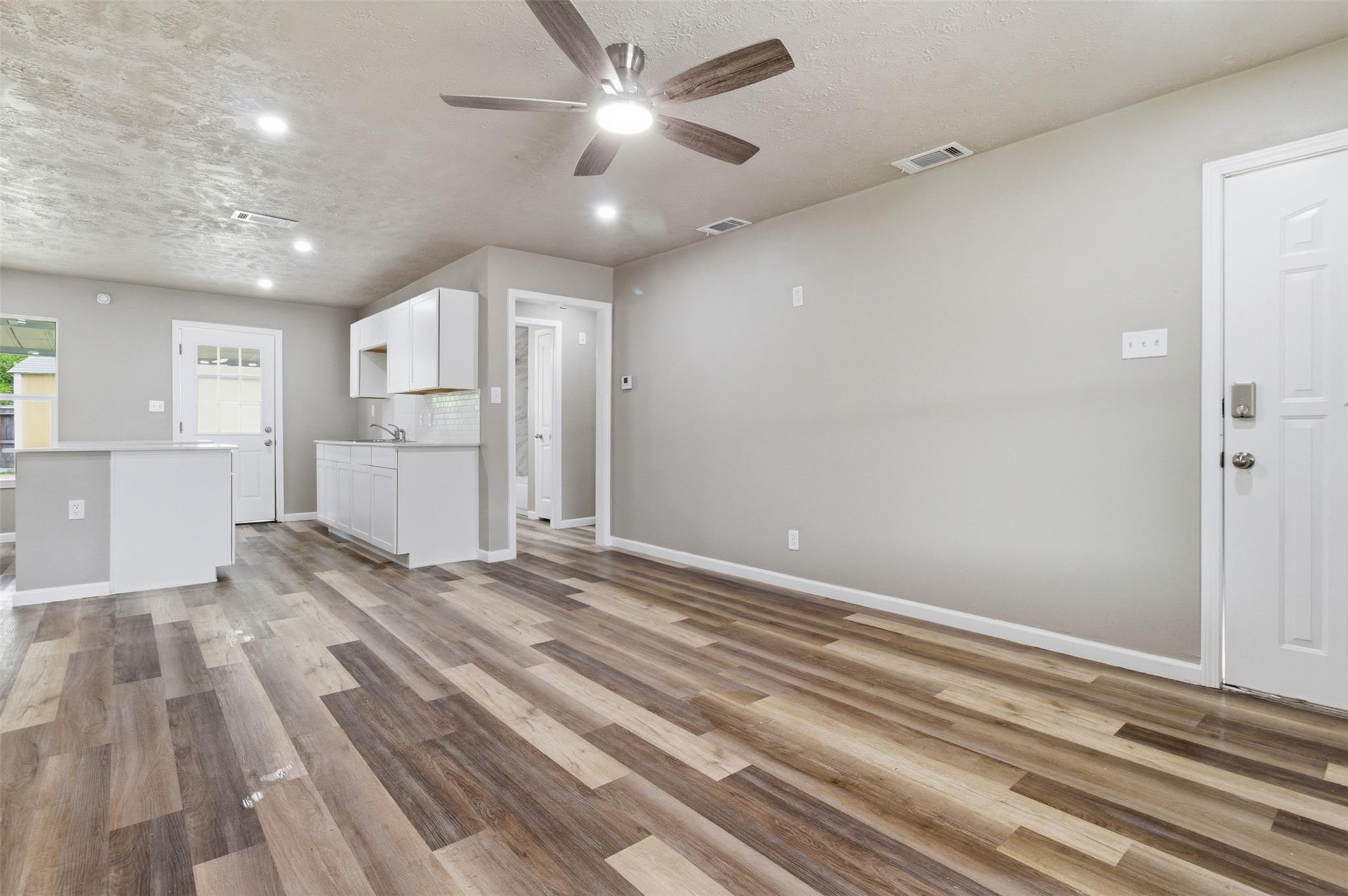 2307 Windsor Lane