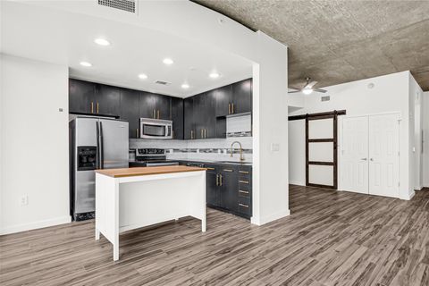 Photo of 5925 Almeda Road #11406, Houston, TX 77004 (MLS # 94885127)