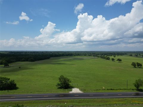 Photo of 27 Hwy 30, Bedias, TX 77831 (MLS # 6231716)