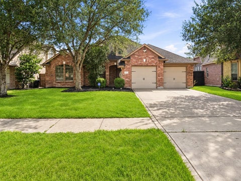 Photo of 28211 Emerald Creek Lane, Fulshear, TX 77441 (MLS # 27533445)