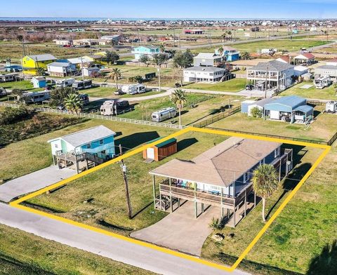 Photo of 970 S Wommack Drive S, Crystal Beach, TX 77650 (MLS # 49190025)