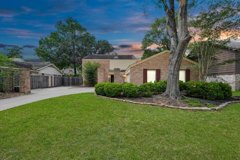 Photo of 6706 Trebeck Lane, Spring, TX 77379 (MLS # 21583078)