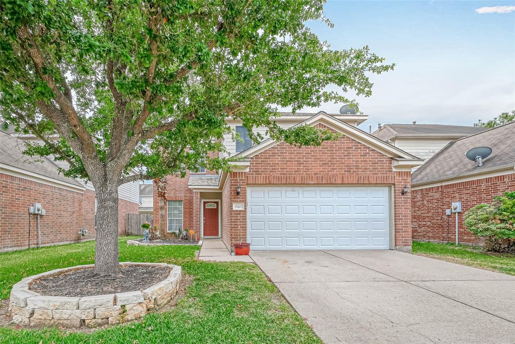 Photo of 19443 Maywood Falls Cir Cir, Katy, TX 77084 (MLS # 15040378)