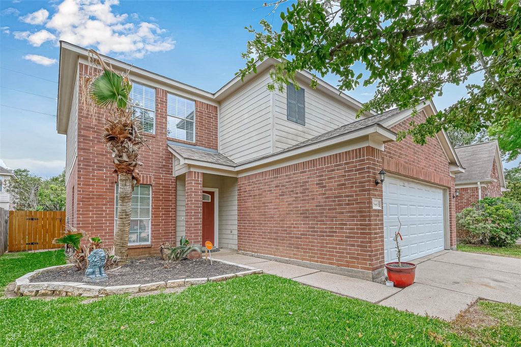 Photo of 19443 Maywood Falls Cir Cir, Katy, TX 77084 (MLS # 15040378)
