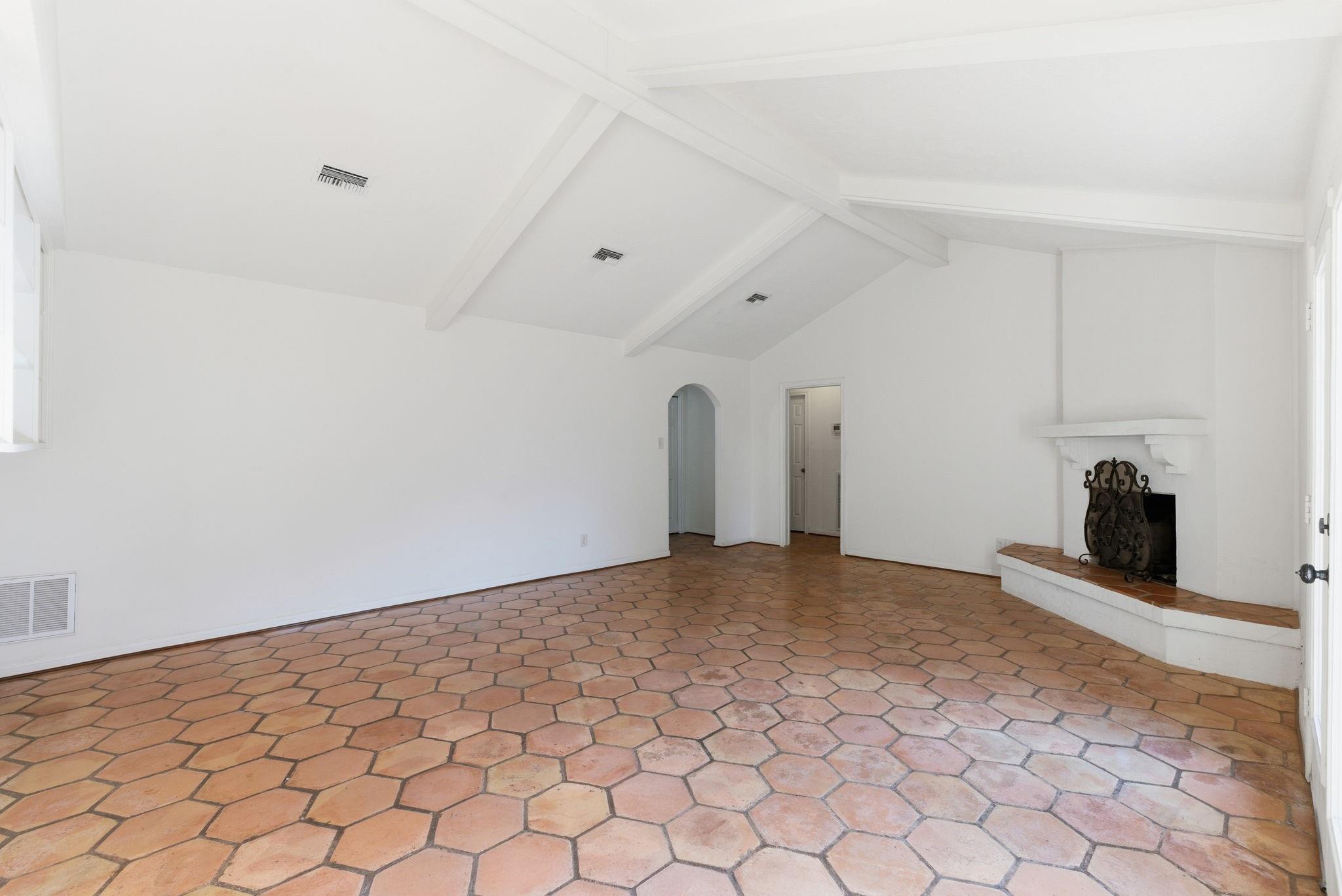 7738 Beaudelaire Circle
