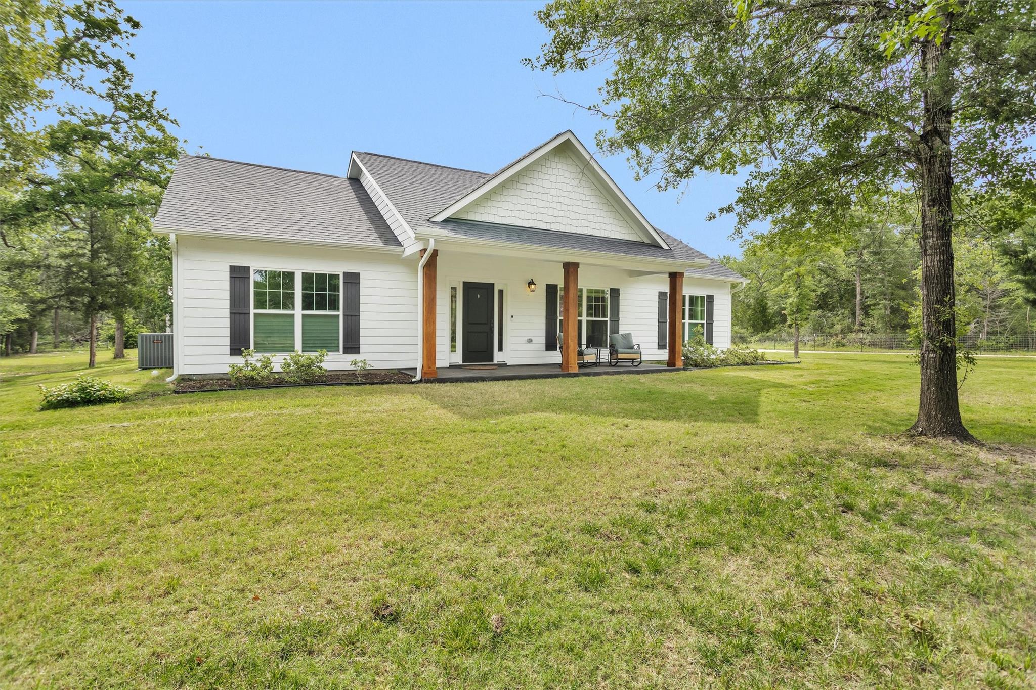 9482 County Road 190