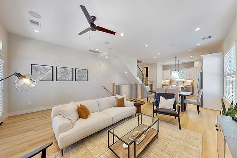 Photo of 3704 Creekmont Green Lane, Houston, TX 77091 (MLS # 56868451)