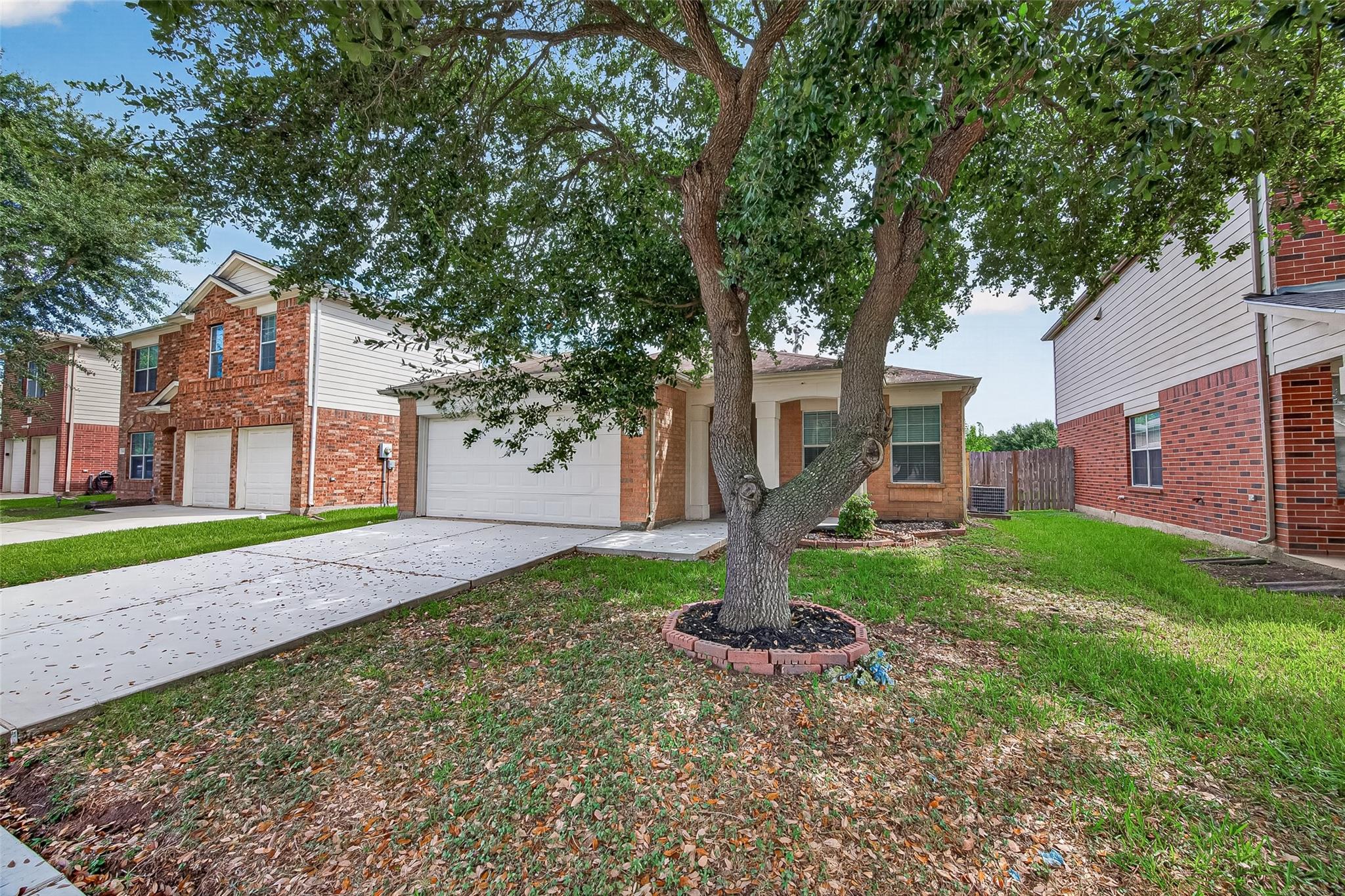 14922 Sugar Sweet Drive