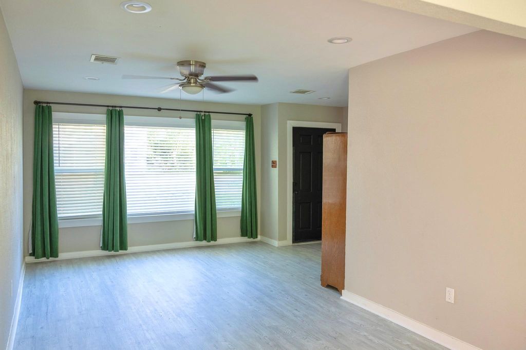 Photo of 2005 Magnolia Drive, La Marque, TX 77568 (MLS # 16115807)