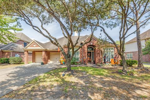 Photo of 2913 Autumn Creek Drive, Friendswood, TX 77546 (MLS # 95403188) Photo of 2913 Autumn Creek Drive, Friendswood, TX 77546 (MLS # 95403188)