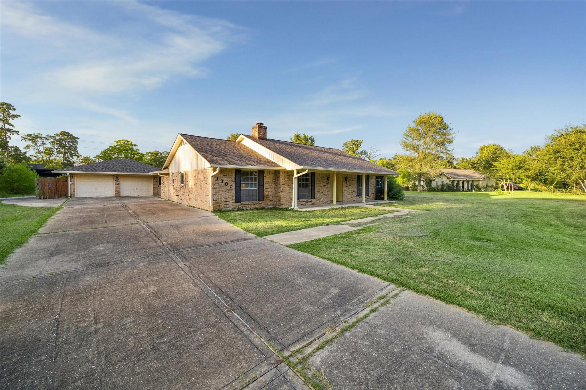 1307 Southern Hills Road