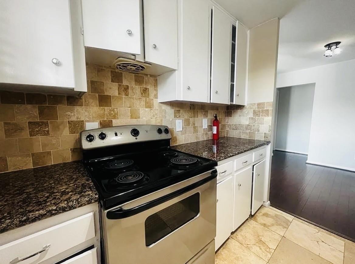 5123 Del Monte Drive 1