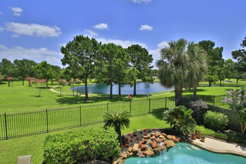 Photo of 17331 Fairgrove Park Drive, Houston, TX 77095 (MLS # 88987514)