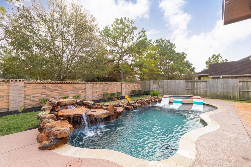 Photo of 14010 Robbie Creek Lane, Humble, TX 77396 (MLS # 17312366)