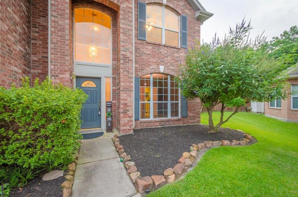 Photo of 6610 Treeline Drive, Humble, TX 77346 (MLS # 95501903)