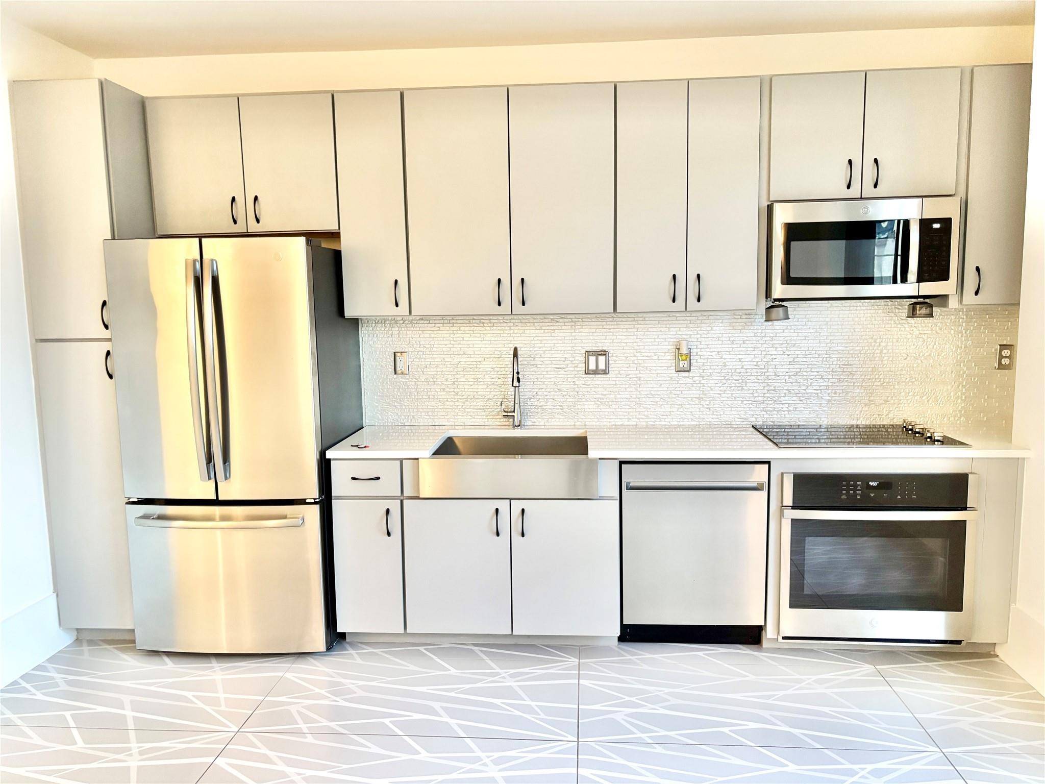 2201 Market Street 507