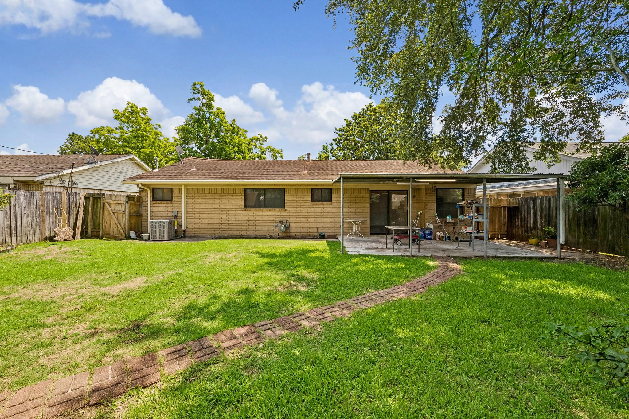 4903 Mistletoe Road