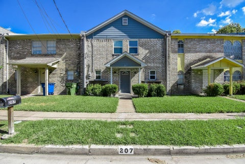 Photo of 207 Granberry Street, Humble, TX 77338 (MLS # 87800535)