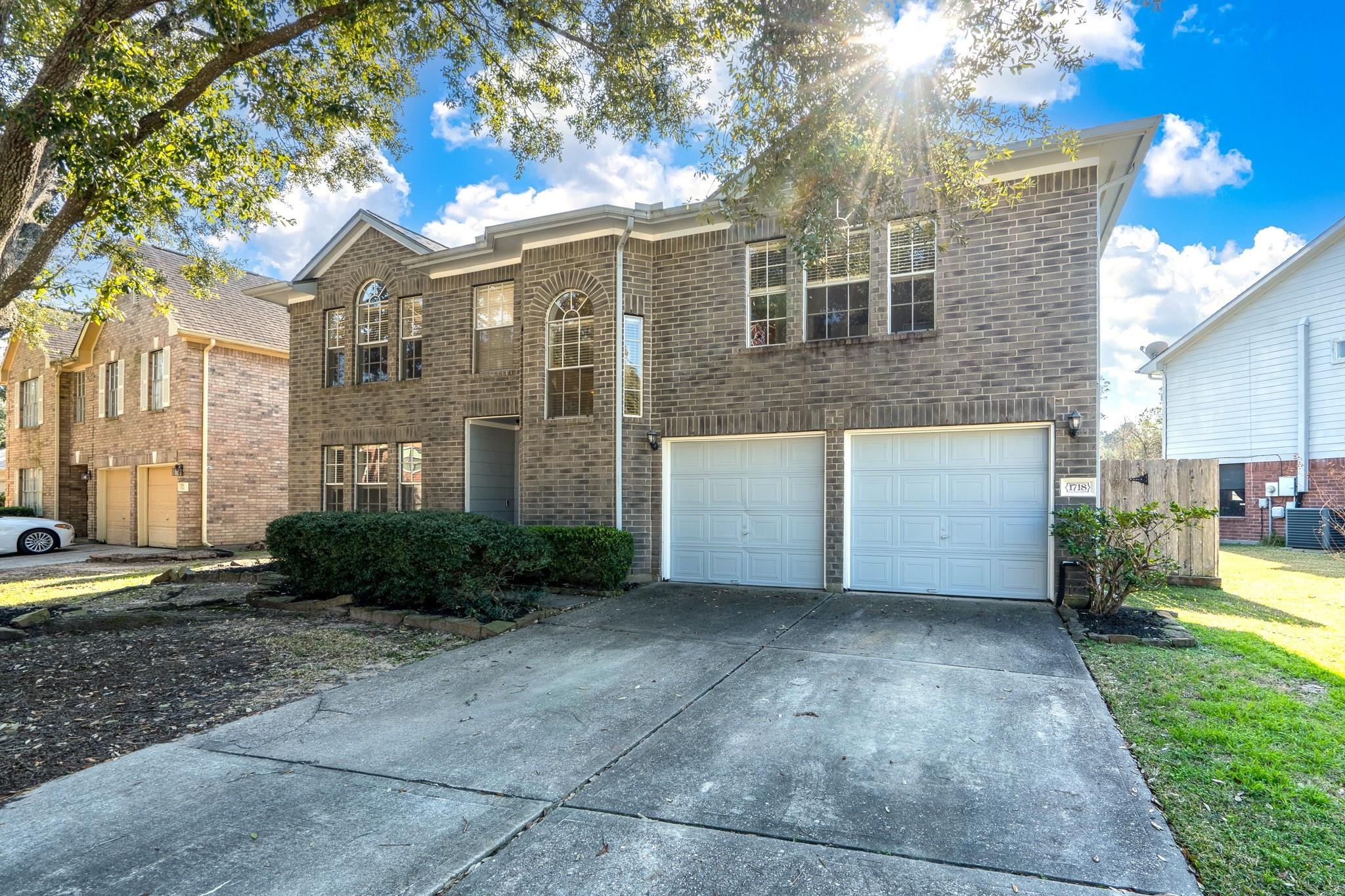 1718 Stonehaven Village Circle