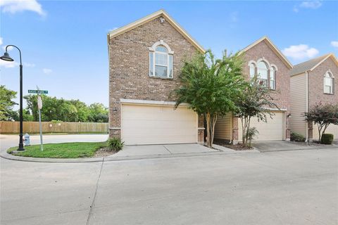 Photo of 5166 Oasis Park, Houston, TX 77021 (MLS # 93670380)