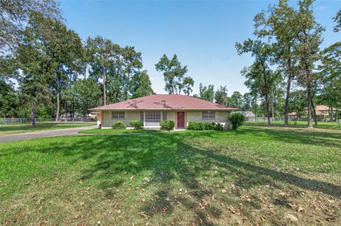 Photo of 1531 Sycamore Lane, Humble, TX 77339 (MLS # 44480117)