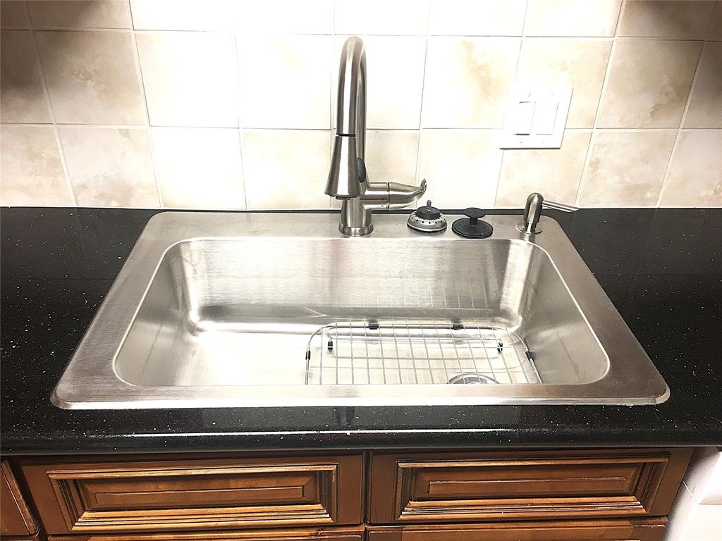 Photo of 7124 S Gessner Road, Houston, TX 77036 (MLS # 72796776)