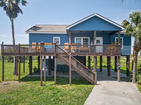 Photo of 2019 Flamingo Drive, Crystal Beach, TX 77650 (MLS # 60650526)