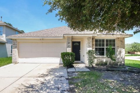 Photo of 12002 Green Butte Court, Houston, TX 77044 (MLS # 95750150)