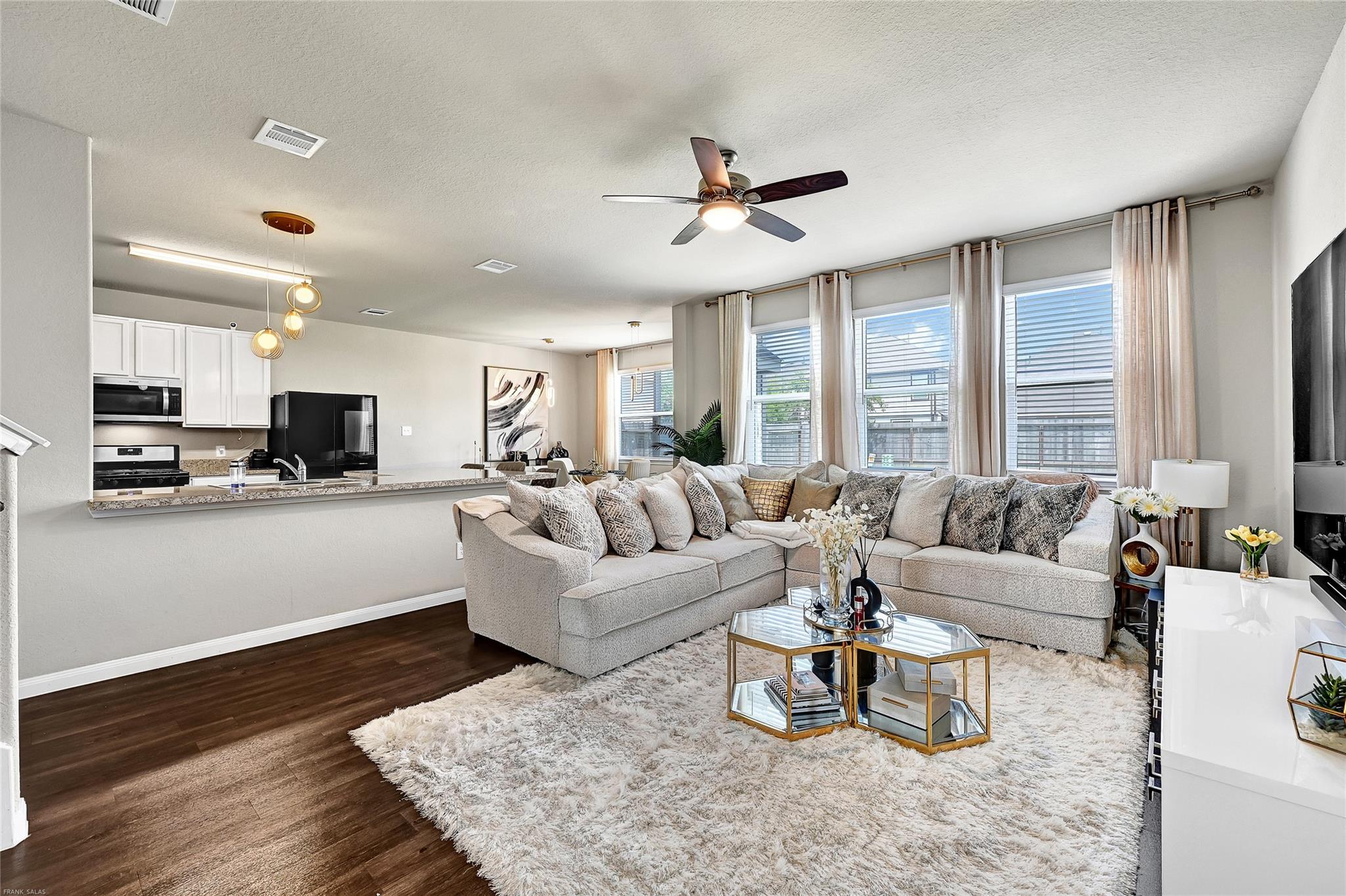 3730 Giorgio Pastel Place