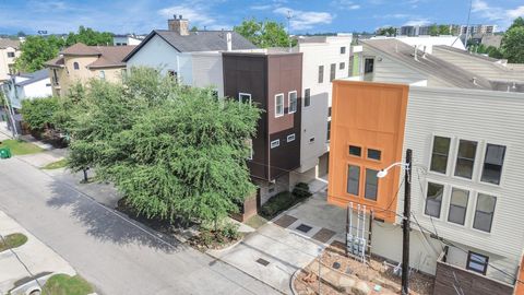 Photo of 4510 Inker Street #B, Houston, TX 77007 (MLS # 77682656)