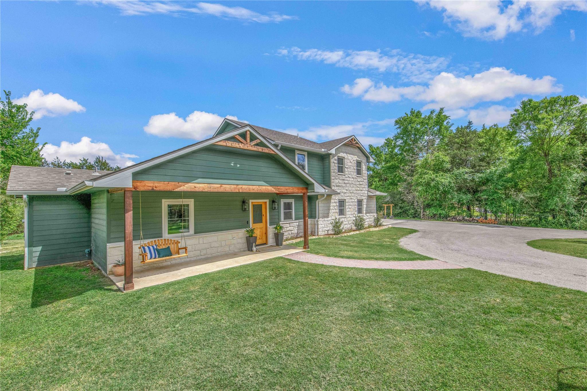 4855 Austins Creek Drive