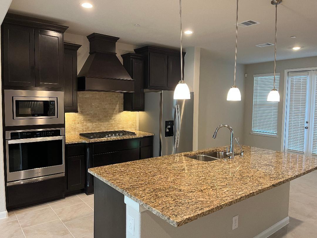 2704 Veranda Falls