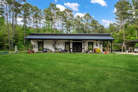 Photo of 625 Gibson Road, Livingston, TX 77351 (MLS # 41742256)