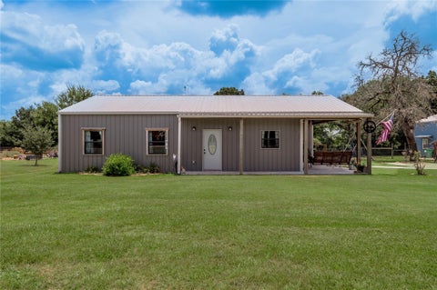 Photo of 1014 N Shipp Street, Madisonville, TX 77864 (MLS # 40536433)