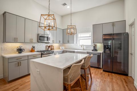 5841 Darling Street C Houston TX 77007