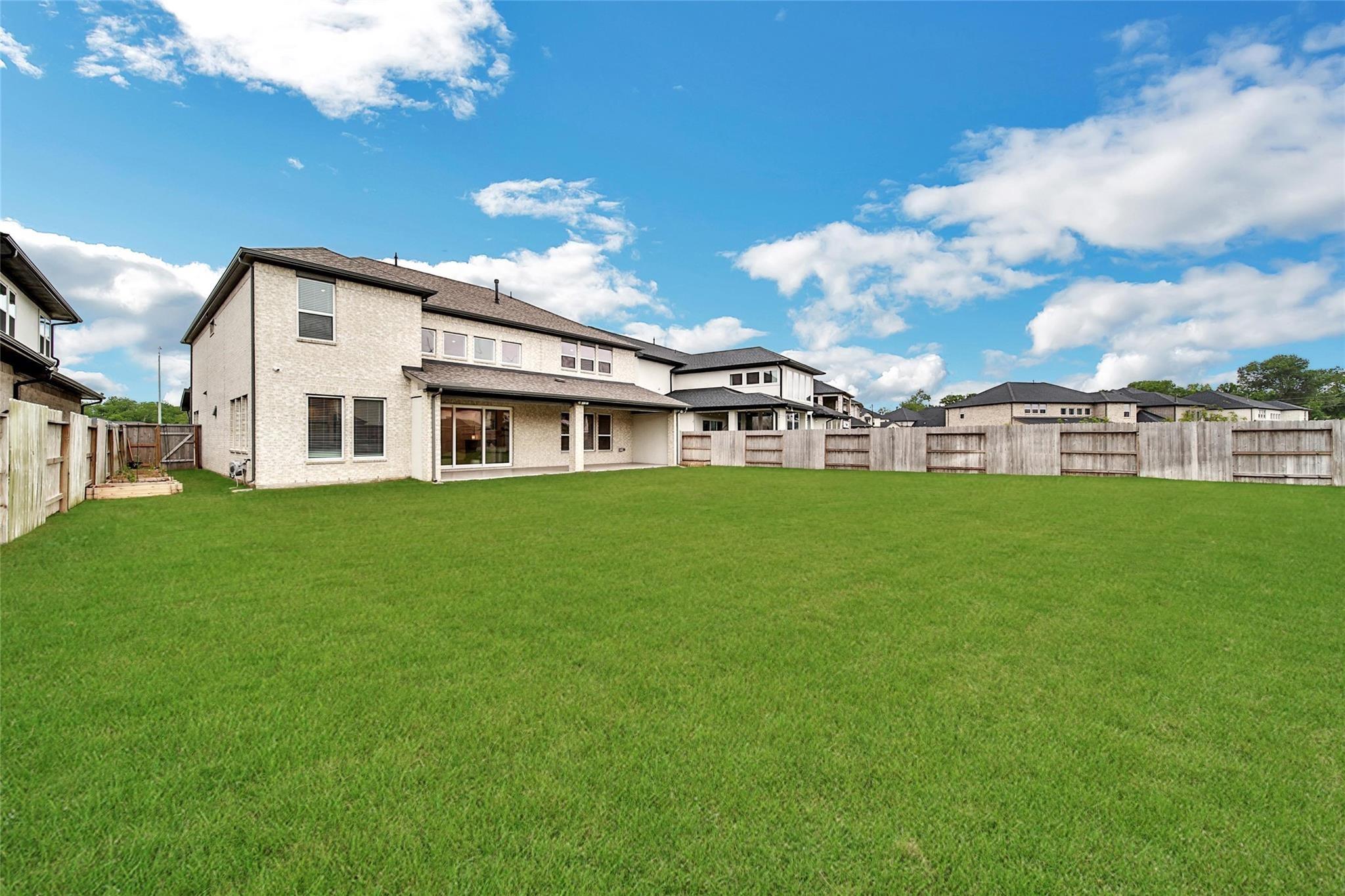 Sugar Land, Texas, 77479, United States, 5 Bedrooms Bedrooms, ,5 BathroomsBathrooms,Residential,Active,2041678