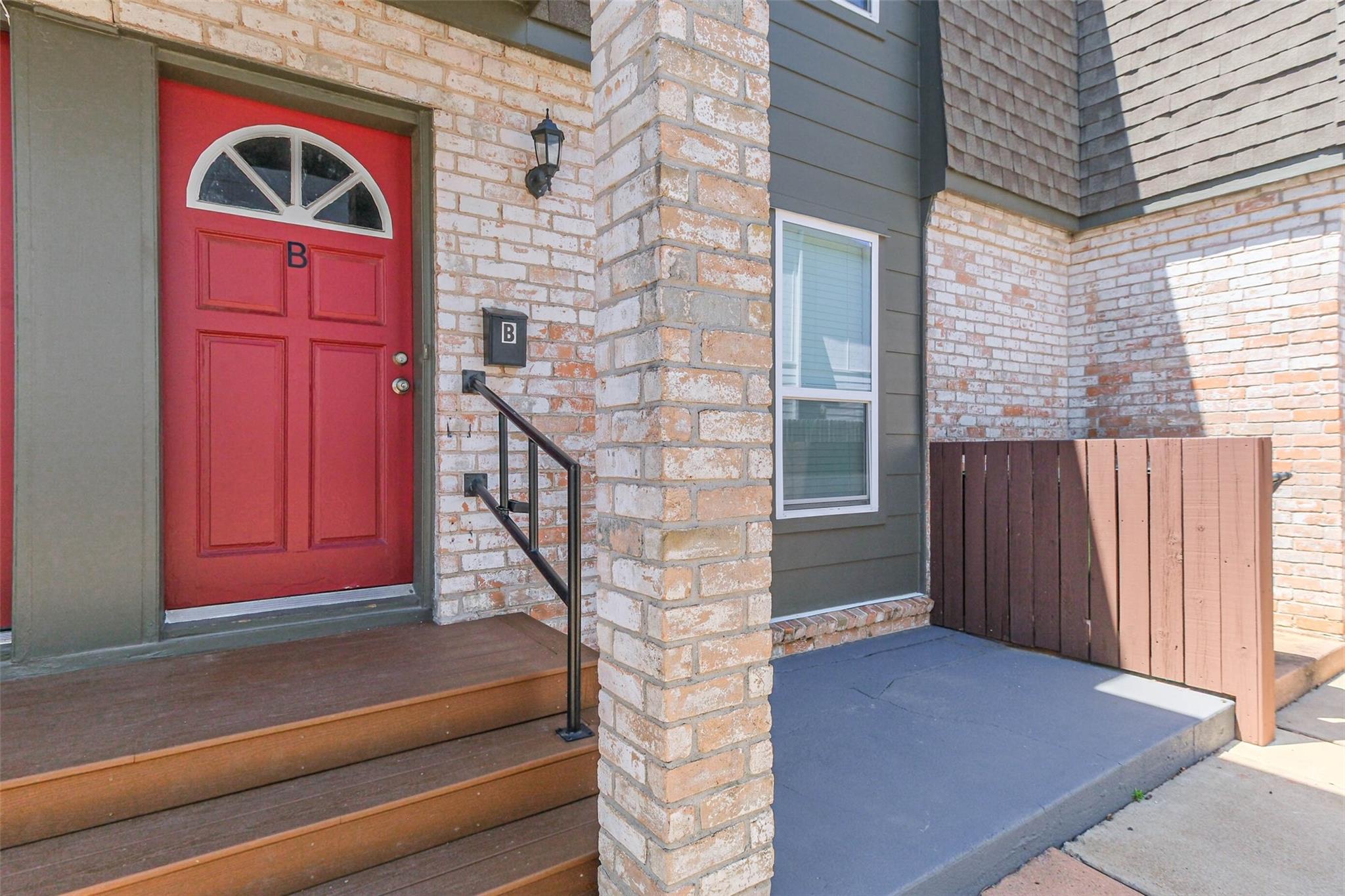 5922 Fairdale Lane B