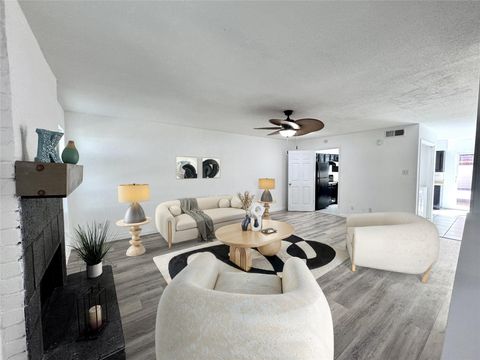 Photo of 9901 Sharpcrest Street #M6, Houston, TX 77036 (MLS # 87979113)