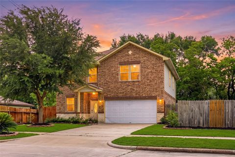 Photo of 1727 Whispering Pine Court, Missouri City, TX 77489 (MLS # 71490350)