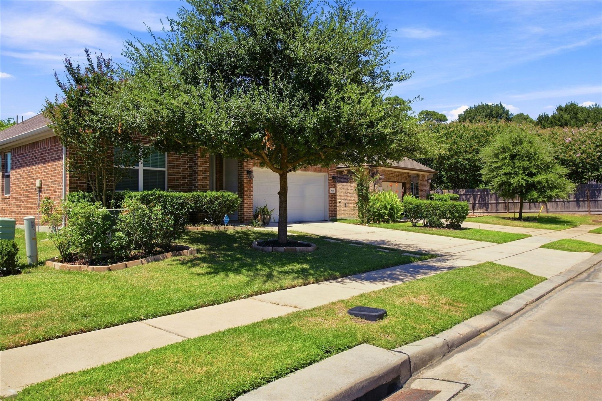 8106 Sutton Crest Drive