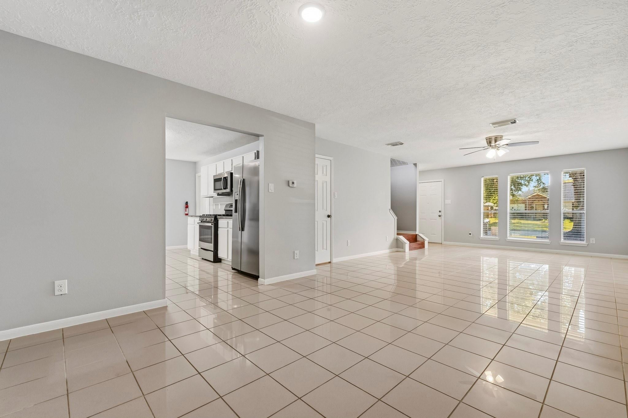 5815 Red River Drive