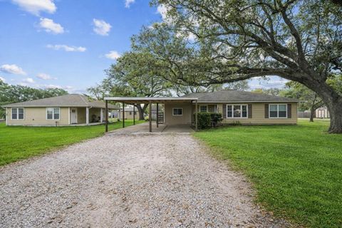 3027 Poppy Street Needville TX 77461