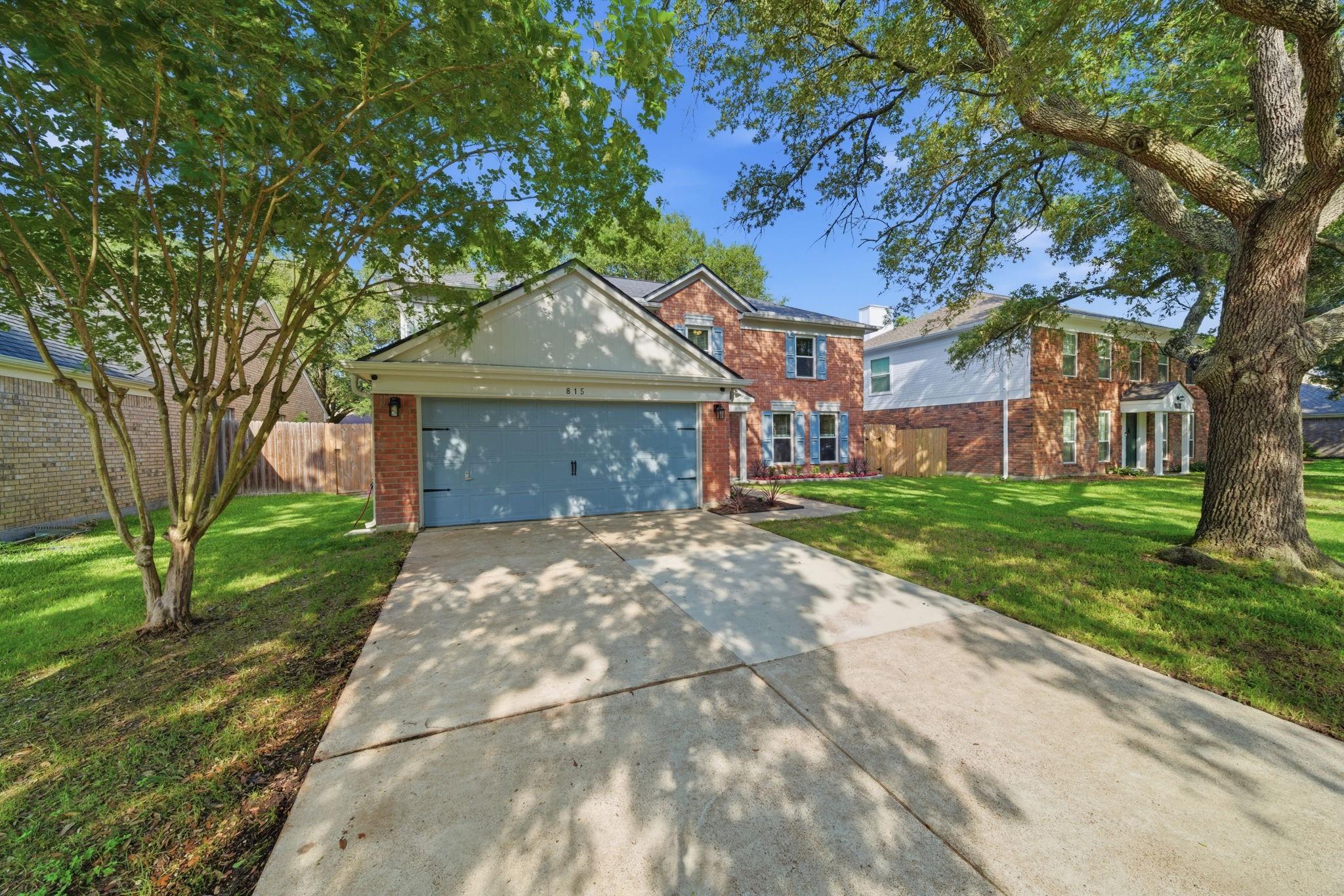 815 Sierra Lake Drive