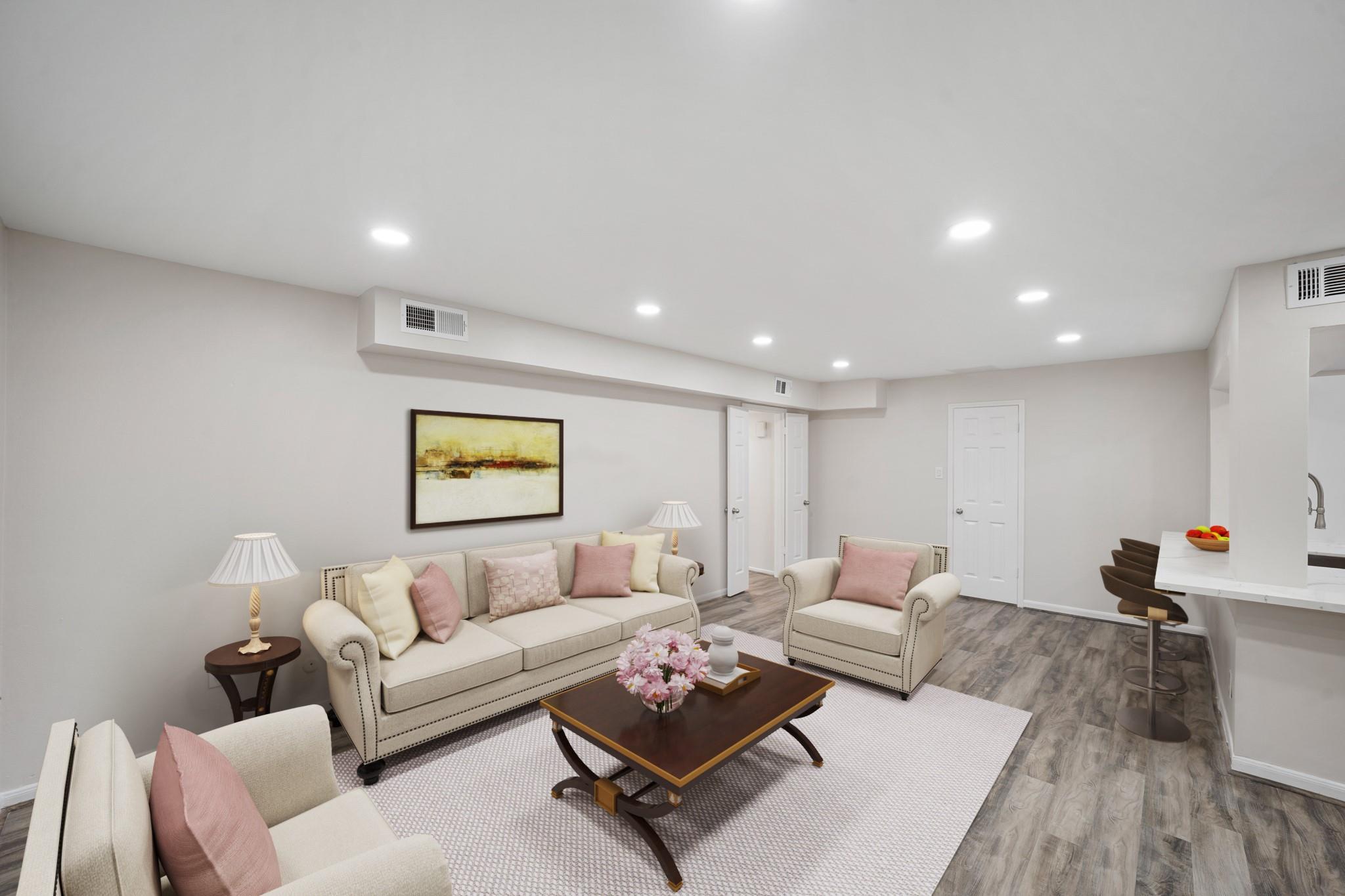 357 N Post Oak Lane 101
