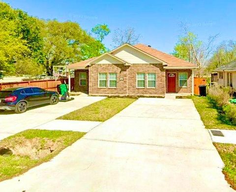 Photo of 235 Calloway Street, Houston, TX 77029 (MLS # 19494379)